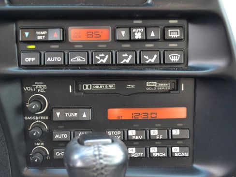 Used 1996 Chevrolet Corvette Coupe RWD image 21