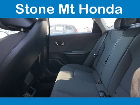 Used 2025 Kia K4 LXS image 9