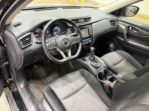 Used 2019 Nissan Rogue SV FWD image 36
