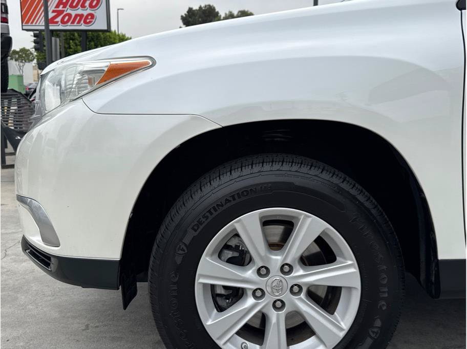 Used 2013 Toyota Highlander SE FWD image 41
