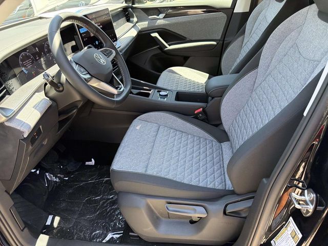 Used 2026 Volkswagen Tiguan S FWD image 16