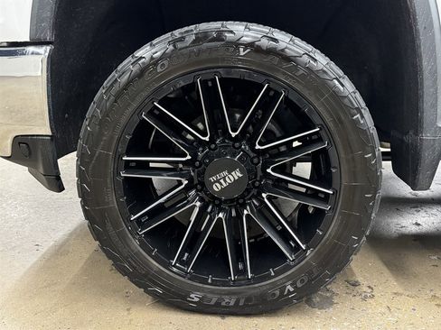 Used 2020 Chevrolet Silverado 2500 LTZ w/ LTZ Plus Package AWD/4WD image 6