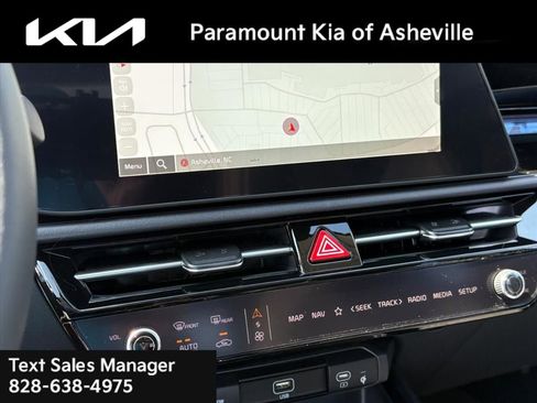 New 2025 Kia Niro SX image 9