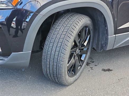 Certified 2023 Volkswagen Taos SE image 31