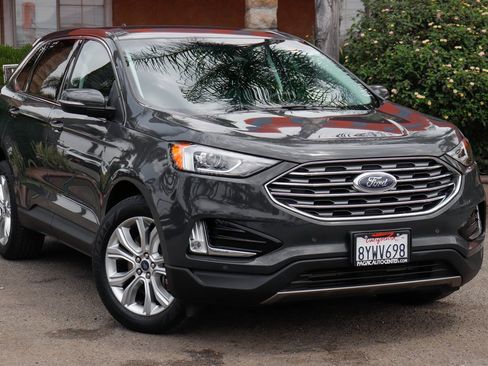 Used 2021 Ford Edge Titanium w/ Cargo Accessory Package image 2