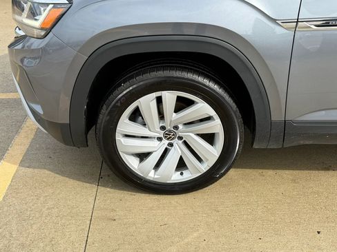 Used 2022 Volkswagen Atlas Cross Sport SE image 51