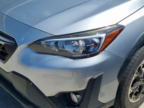 Used 2021 Subaru Crosstrek 2.0i Premium w/ Moonroof Package AWD/4WD image 4