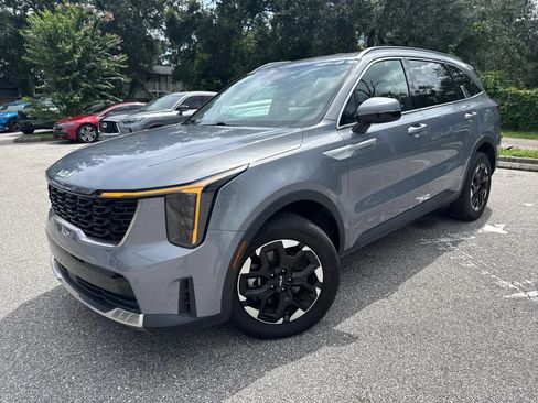 Used 2024 Kia Sorento S AWD/4WD image 2