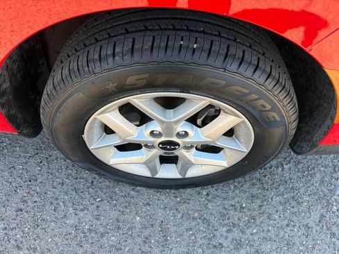 Used 2025 Kia Soul LX w/ LX Technology Package image 30