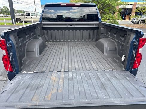 Used 2023 Chevrolet Silverado 1500 LT AWD/4WD image 33