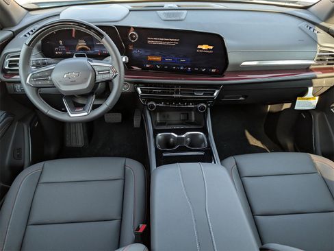 New 2026 Chevrolet Traverse Z71 w/ Enhanced Driving Package image 7