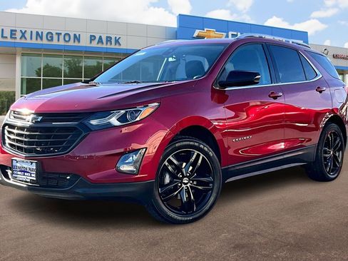 Used 2020 Chevrolet Equinox LT w/ Sport Edition image 12