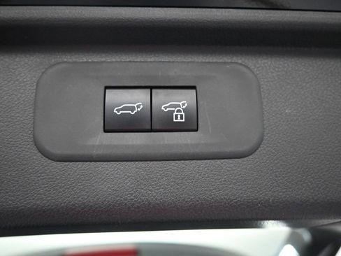 Used 2024 Toyota Grand Highlander AWD image 17