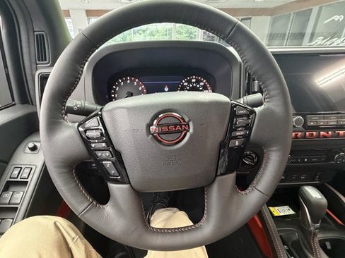 New 2026 Nissan Frontier PRO-4X w/ Pro-4x Convenience Package AWD/4WD image 18