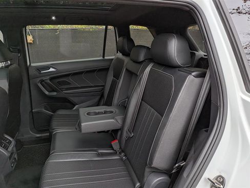 Certified 2024 Volkswagen Tiguan SE R-Line image 22