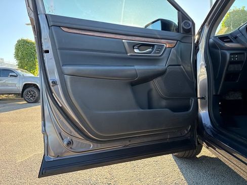 Used 2021 Honda CR-V Touring image 16