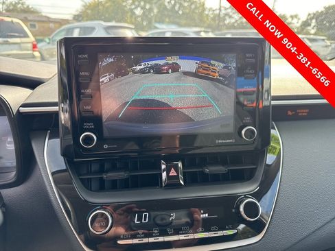 Used 2022 Toyota Corolla LE image 14