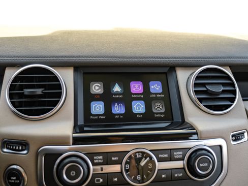 Used 2016 Land Rover LR4 HSE image 30