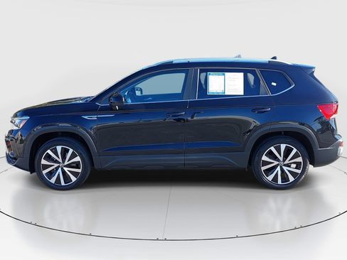 Used 2022 Volkswagen Taos SE image 8