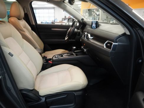 Used 2017 MAZDA CX-5 Touring w/ Preferred Equipment Package image 34
