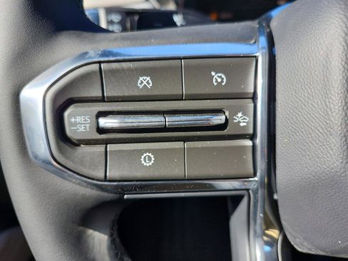 New 2026 GMC Acadia Elevation image 18