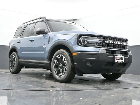 New 2025 Ford Bronco Sport Outer Banks w/ Outer Banks Tech Package+ AWD/4WD image 38