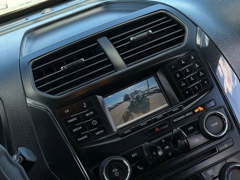 Used 2017 Ford Explorer 4WD image 4