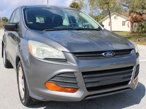 Used 2014 Ford Escape S image 8