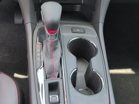 Used 2024 Chevrolet Equinox RS FWD image 24