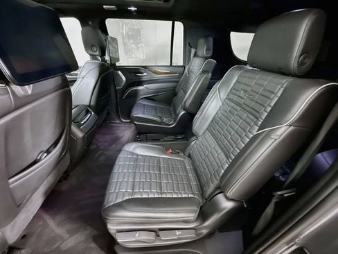Used 2022 Cadillac Escalade ESV Sport Platinum RWD image 27