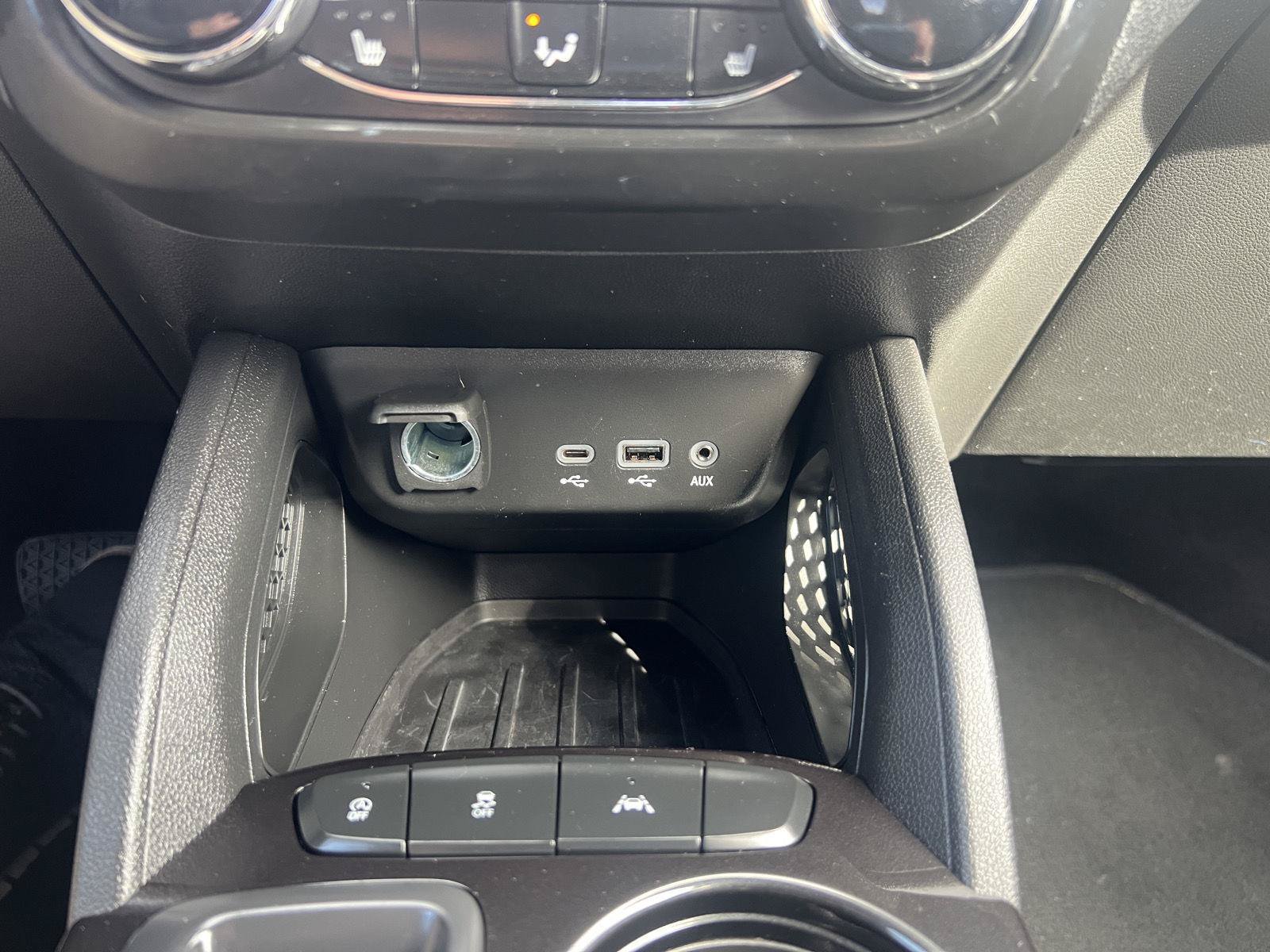 Used 2023 Chevrolet TrailBlazer LT FWD image 25