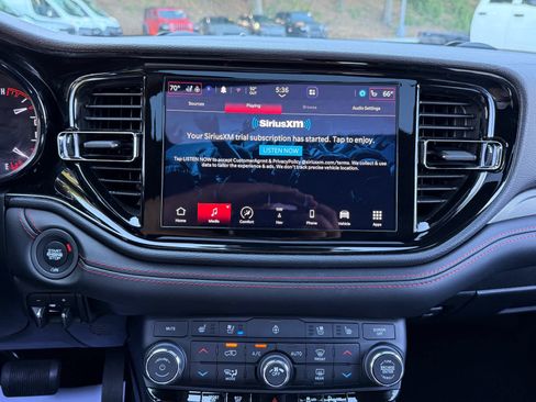 Used 2024 Dodge Durango R/T RWD image 18