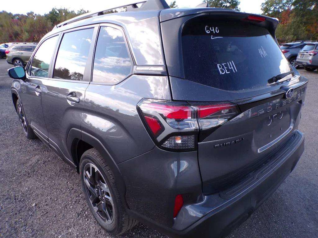 New 2026 Subaru Forester Premium AWD/4WD image 9