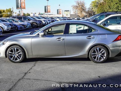 Used 2019 Lexus IS 300 300 image 12