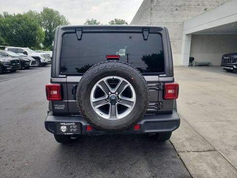 Used 2021 Jeep Wrangler Unlimited Sahara AWD/4WD image 7