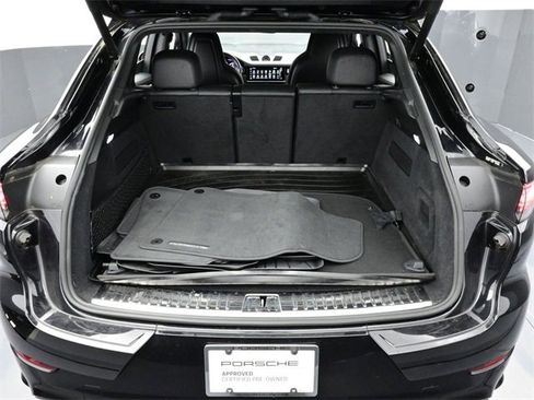 Used 2022 Porsche Cayenne E-Hybrid Coupe image 16