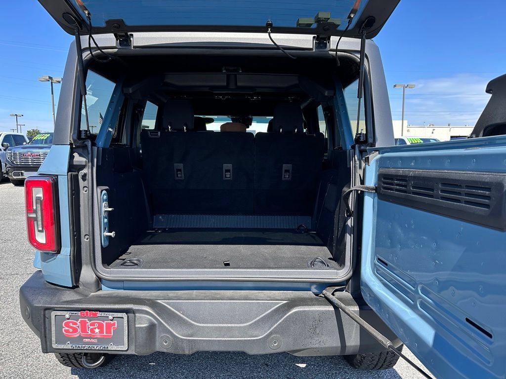Used 2023 Ford Bronco Outer Banks AWD/4WD image 45