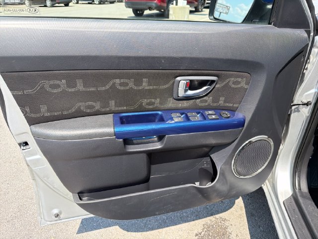 Used 2012 Kia Soul + w/ Audio Pkg FWD image 16