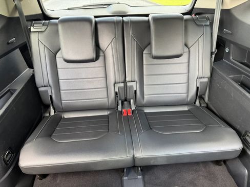 Used 2022 Volkswagen Atlas SEL Premium AWD/4WD image 32
