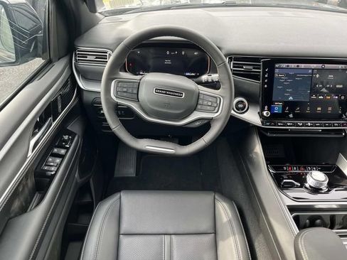 New 2026 Jeep Grand Wagoneer Limited image 15