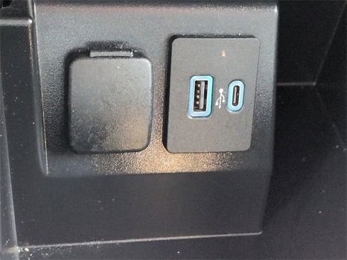 Certified 2024 Ford Explorer XLT w/ Equipment Group 202A image 22