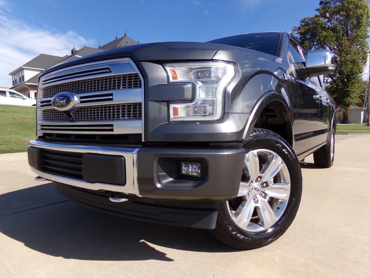 Used 2017 Ford F150 Platinum w/ Equipment Group 701A Luxury AWD/4WD image 9