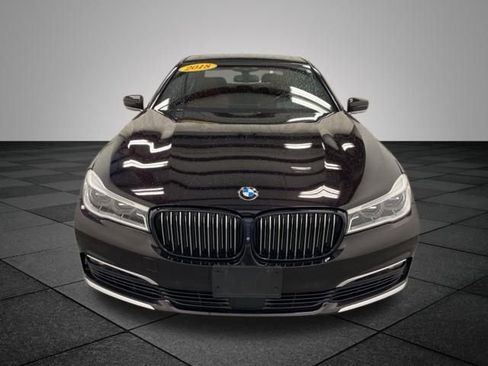 Used 2018 BMW 750i xDrive image 2
