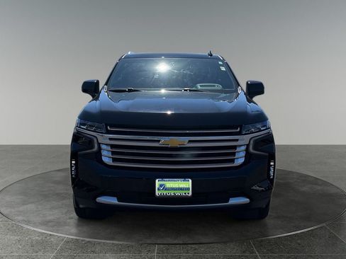 Used 2023 Chevrolet Tahoe High Country w/ Premium Package 2 AWD/4WD image 2