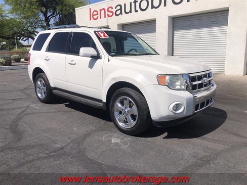 Used 2012 Ford Escape Limited FWD image 2