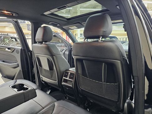 Used 2018 Mercedes-Benz GLE 350 w/ Premium 1 Package image 25