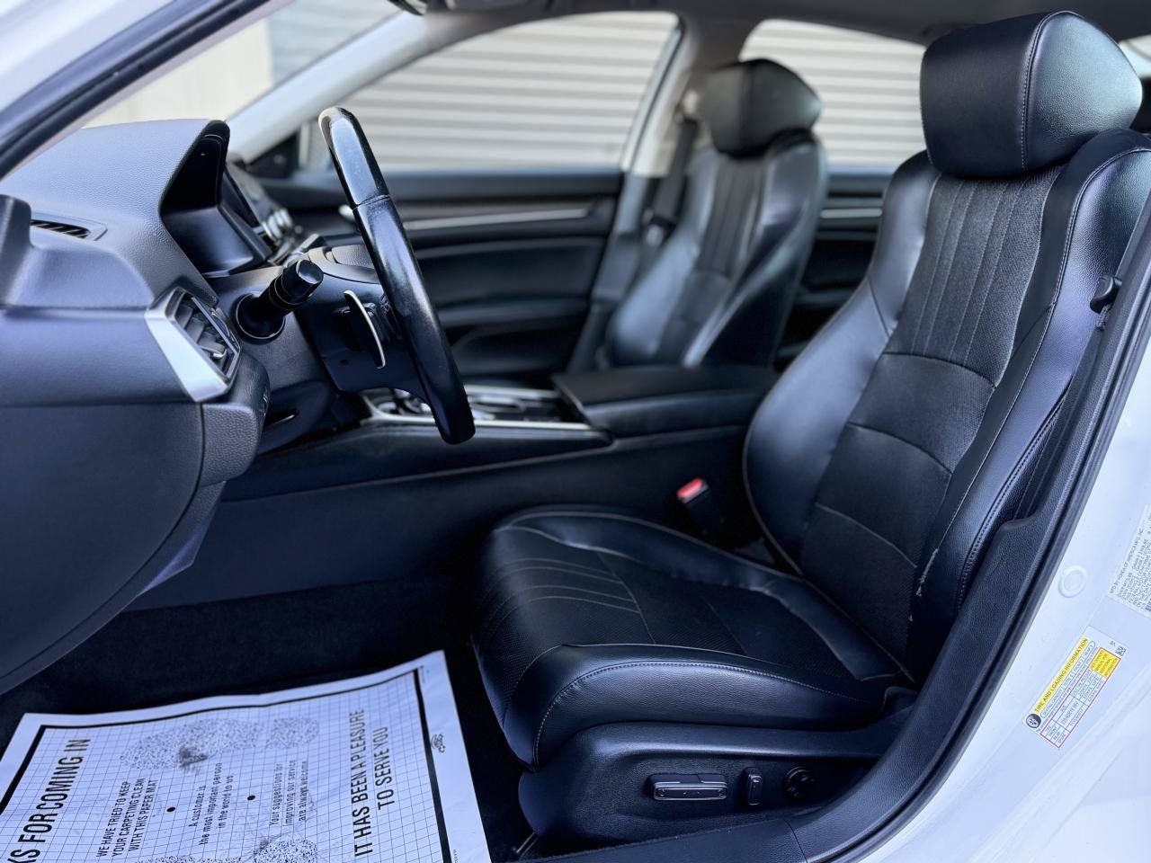 Used 2018 Honda Accord Touring image 13