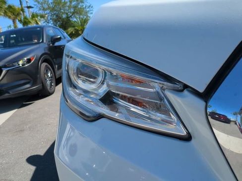 Used 2019 Subaru Ascent Touring AWD/4WD image 9