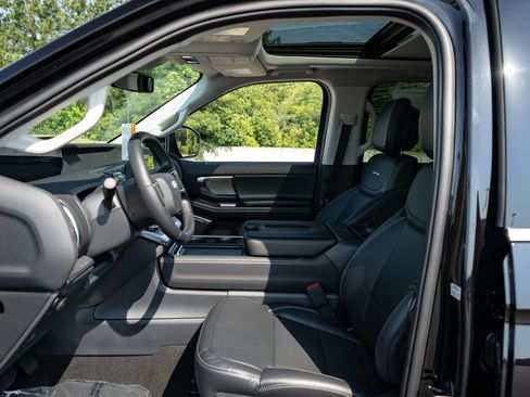 New 2027 Ford Expedition Max Platinum w/ Driver's Package AWD/4WD image 24