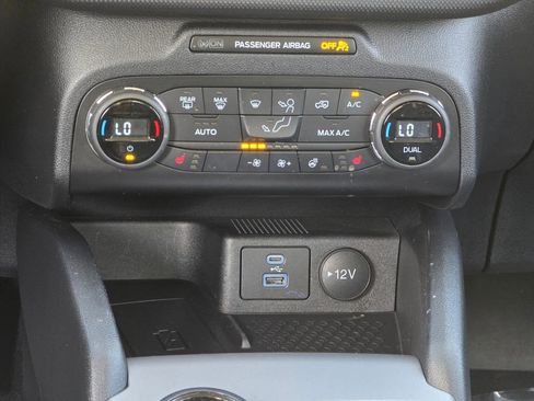 Used 2021 Ford Bronco Sport Outer Banks w/ Outer Banks Package image 35